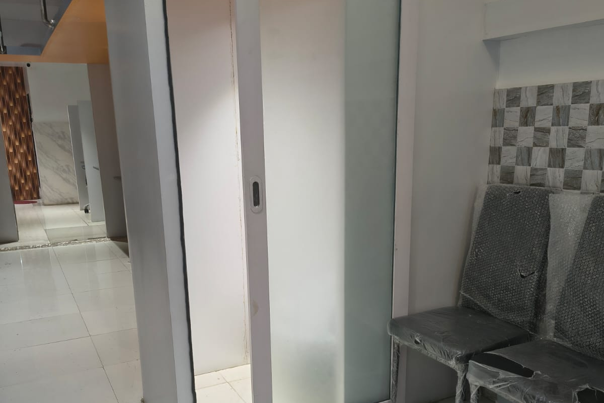 Telephone Booth Image